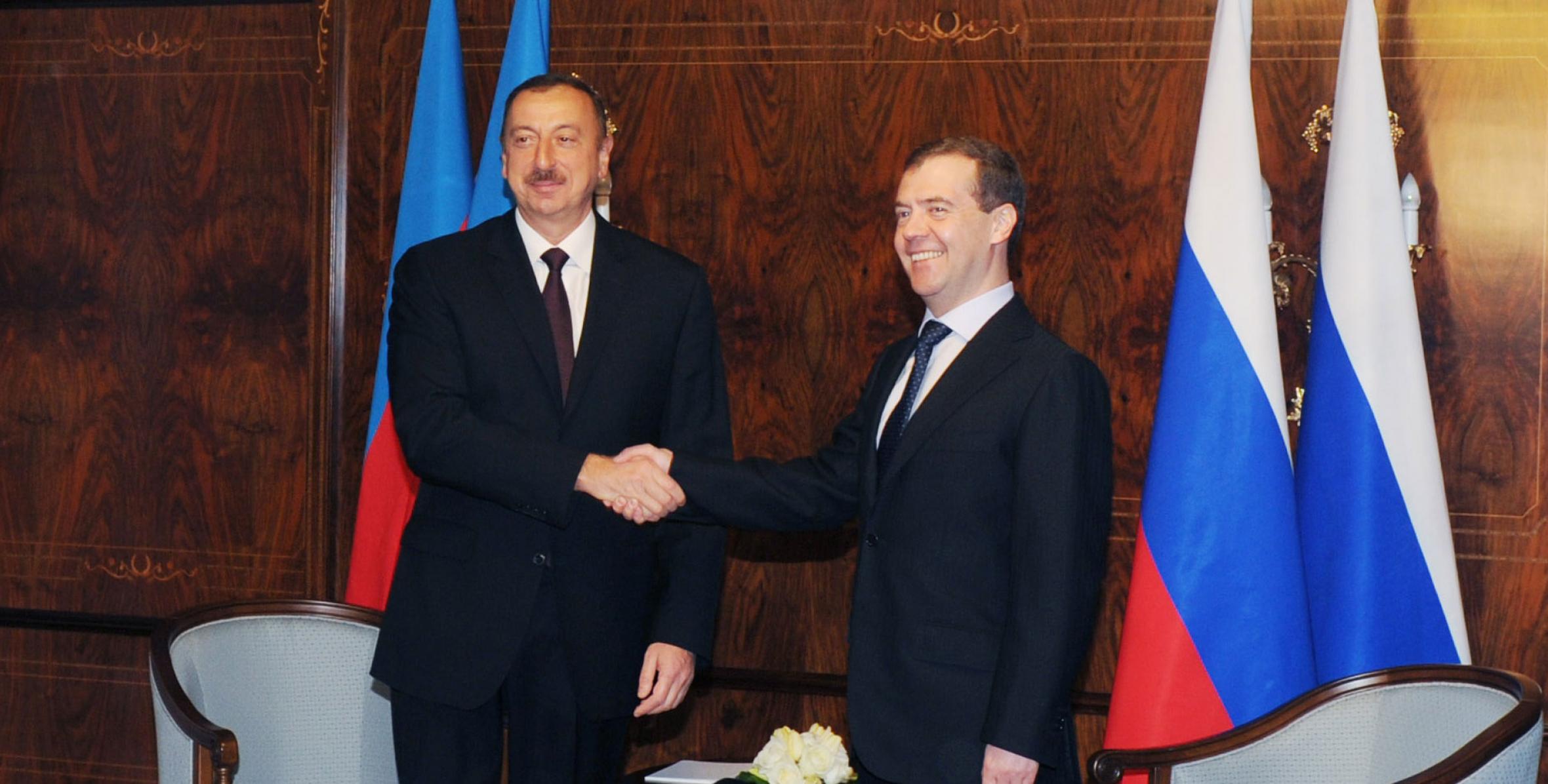 Medvedev İlham Əliyevə məktub göndərdi
