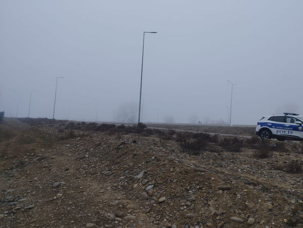 Magistral yolda silah tapıldı - FOTO