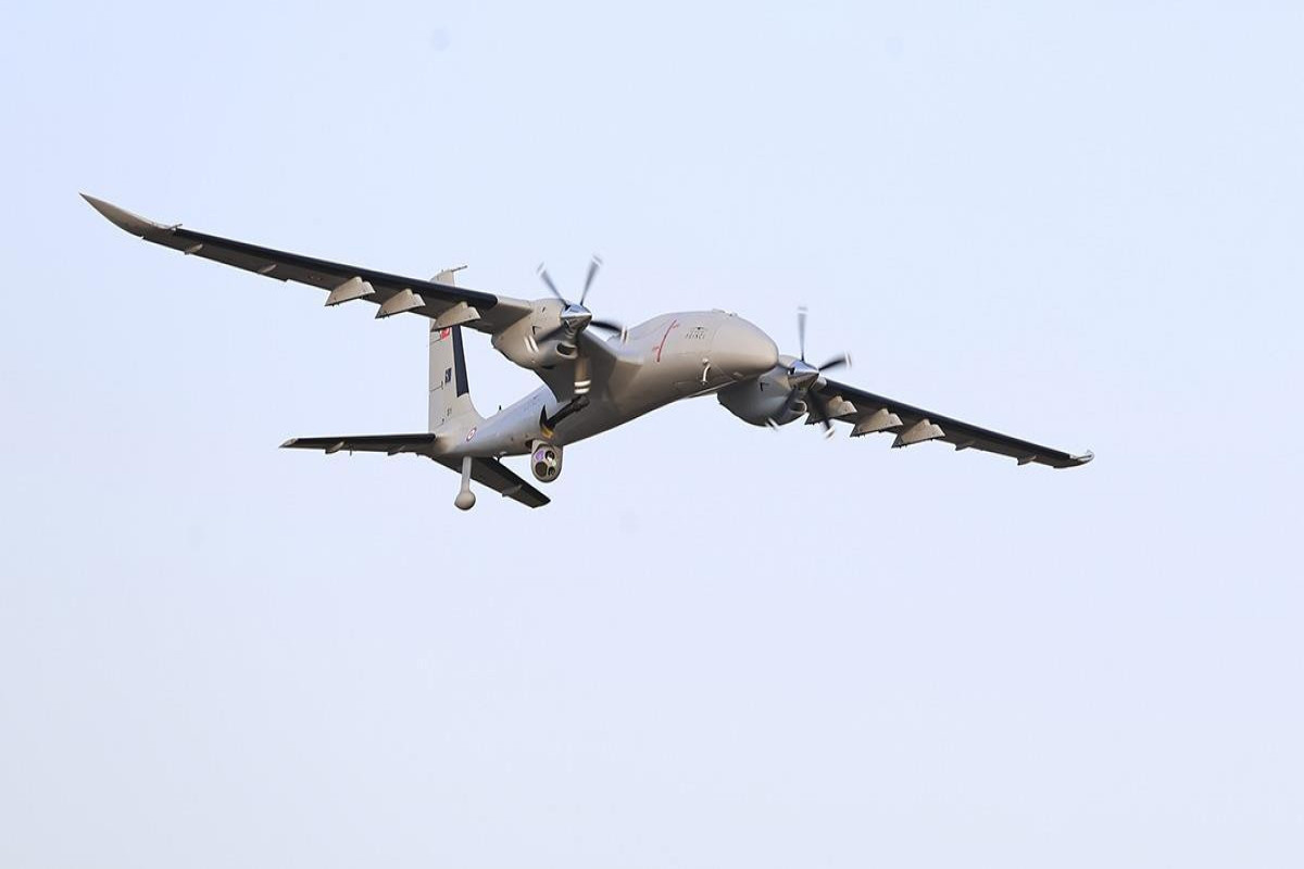 "Bayraqdar Akıncı C" ilk uçuş sınağını başa vurdu