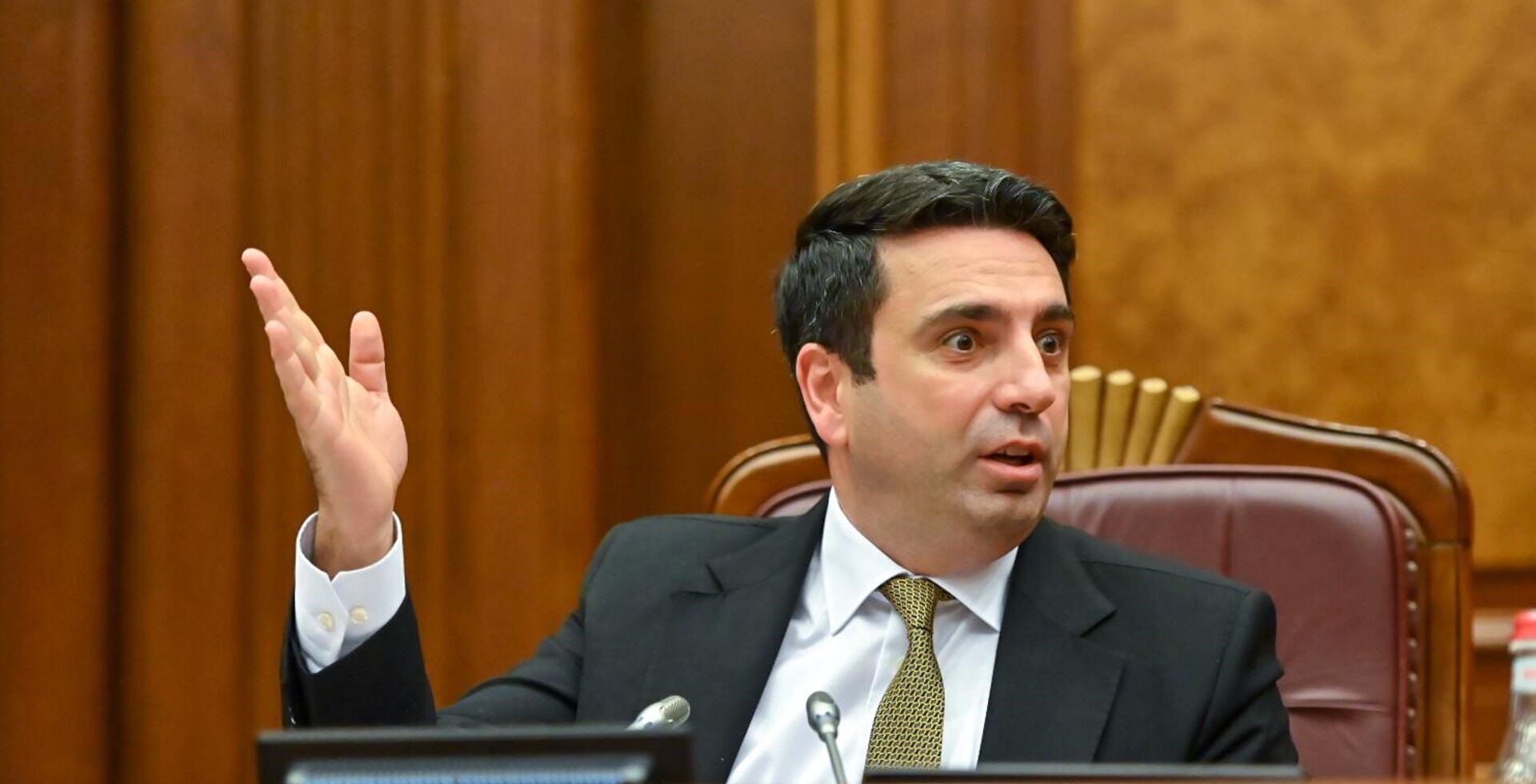 Sərkisyan həmin hadisəyə görə hakimiyyətdən getdi - Simonyan