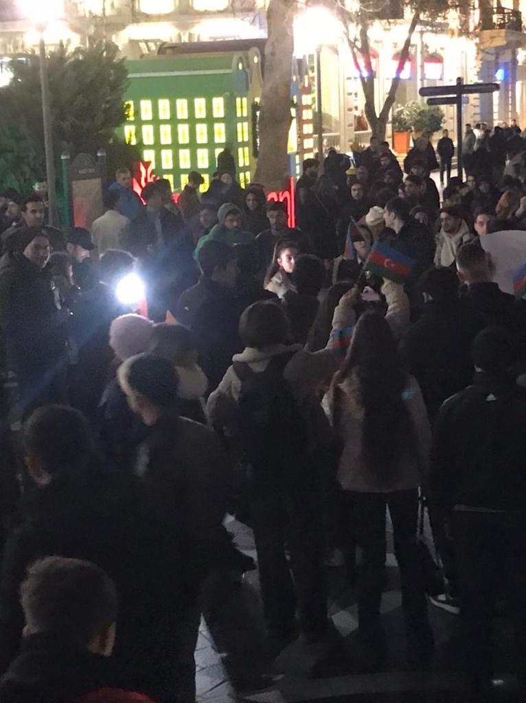 Bakı küçələrində möhtəşəm görüntü – VİDEO/FOTOLAR