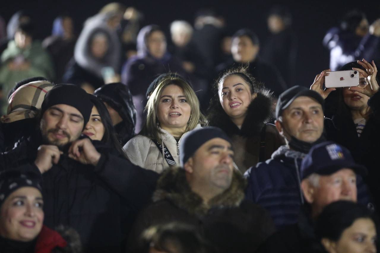 Bakı küçələrində möhtəşəm görüntü – VİDEO/FOTOLAR