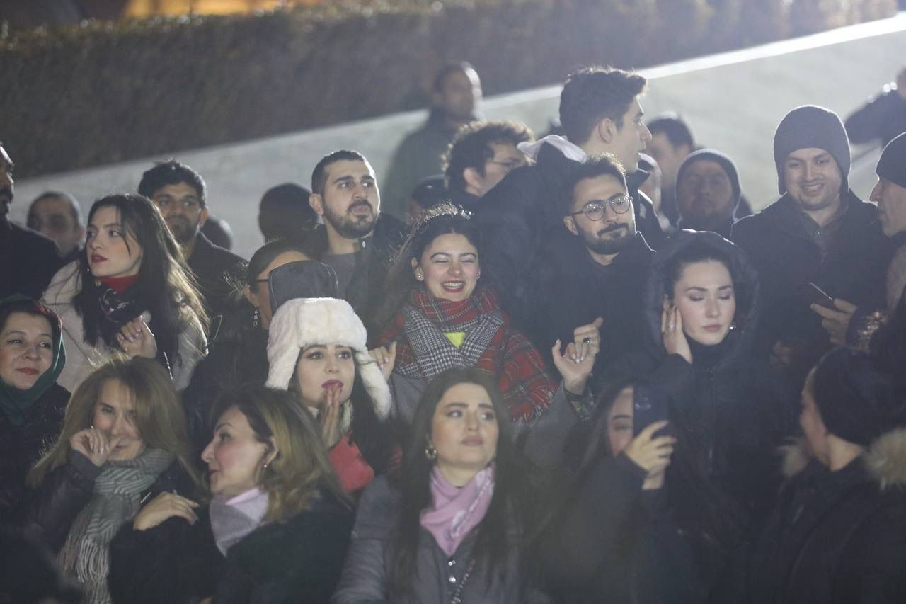 Bakı küçələrində möhtəşəm görüntü – VİDEO/FOTOLAR