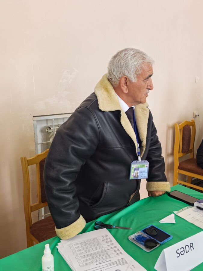 Bu dairədə YENİLİK: səsverməyə onlar da gəldi - FOTO