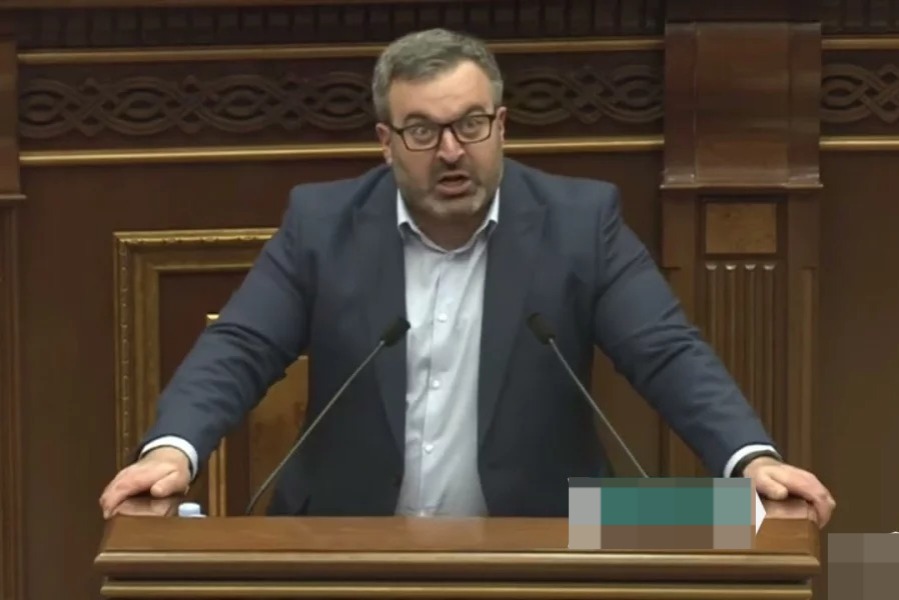 İnsanlar yeni müharibədən danışırlar - Danielyan