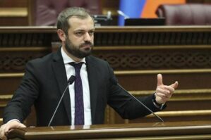 Papoyandan müharibə anonsu: "Təhlükə həmişə mövcuddur”