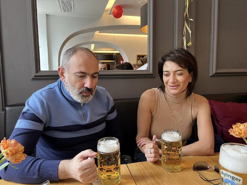 Paşinyan Münhendə: ermənilər bu görüntünü tirajlamağa başladı - FOTO