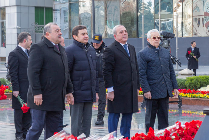 AZAL kollektivi Xocalı qurbanlarını yad etdi - FOTOLAR