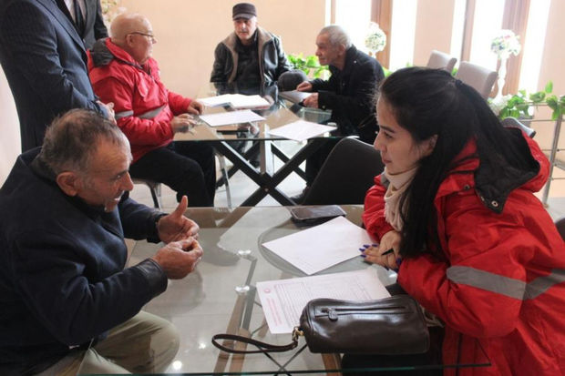 AzQAC əməkdaşları erməni əsilli sakinlərə baş çəkdilər - FOTOLAR