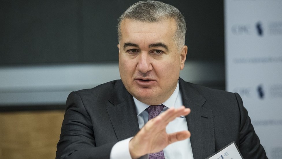 Səfirimiz Qərb jurnalistlərini mənfi baxışlarından əl çəkməyə çağırdı 1 elin suleymanov