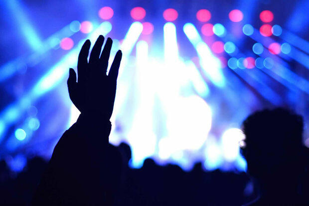 Bakıda məşhur gecə klubunda kütləvi dava olub? - VİDEO