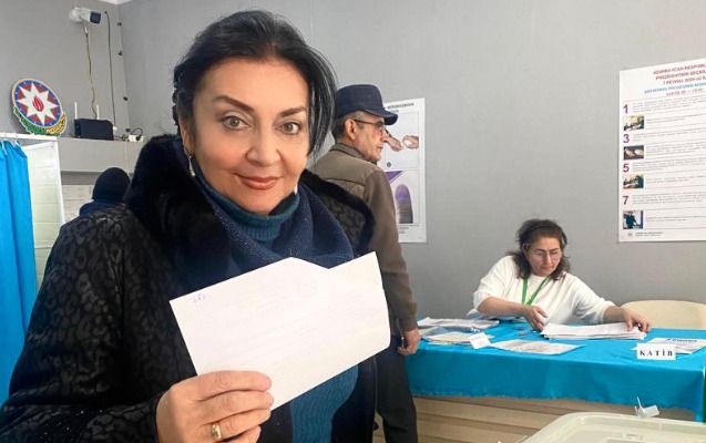 Məşhurlar da səs verdi - FOTOLAR