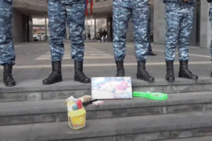 Ermənilər "Qarabağ hərəkatı"nın 36-cı ilini domino ilə qeyd etdilər - VİDEO