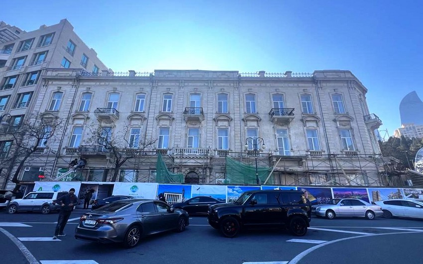 Memar iradını geri götürdü: “Tarixi binaya zərər dəyməyib”