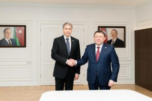 Vilayət Eyvazov qazaxıstanlı həmkarı ilə görüşdü - FOTOLAR