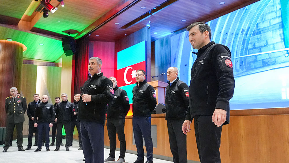 Zakir Həsənov Selçuk Bayraktarla görüşdü - FOTOLAR