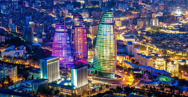 Gecəyarısı müəmmalı mesaj: “Bakıdayam, bir orduyam…” - VİDEO