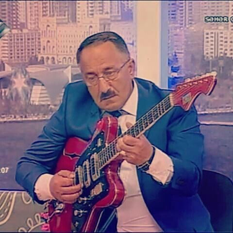 Azərbaycanda tarzən anidən vəfat etdi - FOTO