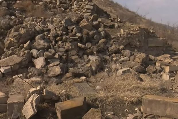 Erməni vandalizminə məruz qalmış ziyarətgah... - VİDEO