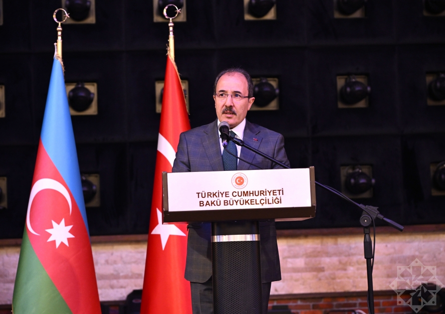 Türkiyə səfirliyi iftar süfrəsi təşkil etdi - FOTO 3 Türkiyə səfirliyi iftar süfrəsi təşkil etdi - FOTO