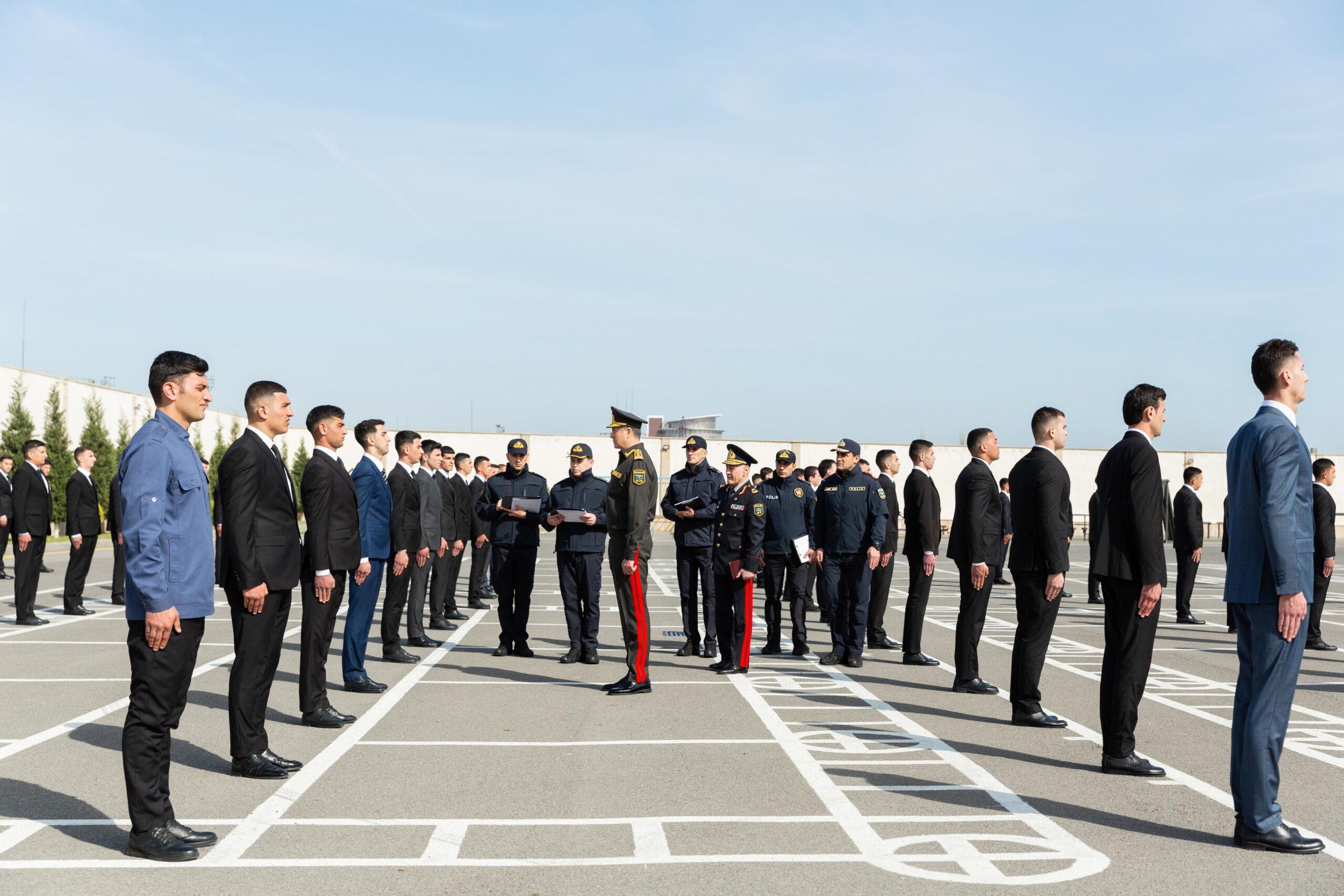 Vilayət Eyvazov sıra baxışı keçirdi - FOTO