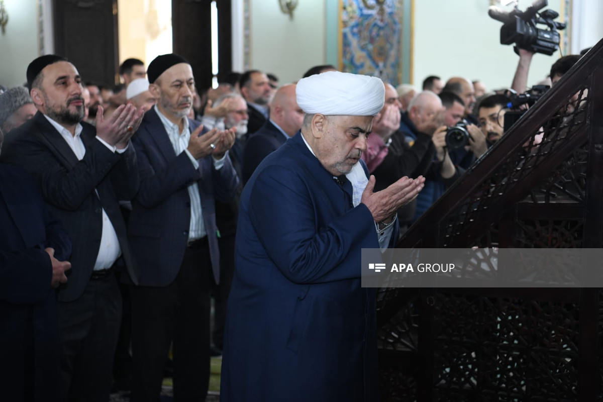Azərbaycanda bayram namazı qılındı - FOTOLAR