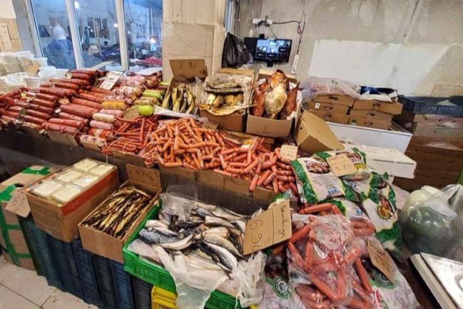 Bazarda ciddi nöqsanlar aşkarlandı: satış dayandırıldı - FOTOLAR