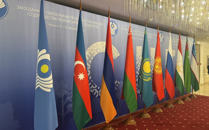 Minskdə mühüm iclas başladı - FOTO