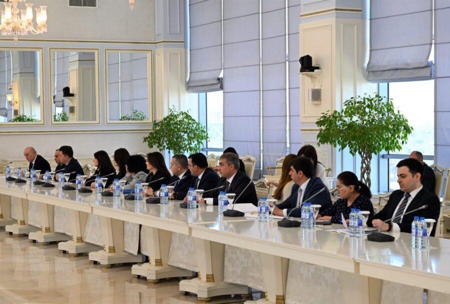 Məhkəmələrə 32 hakim təyin edilir - FOTOLAR