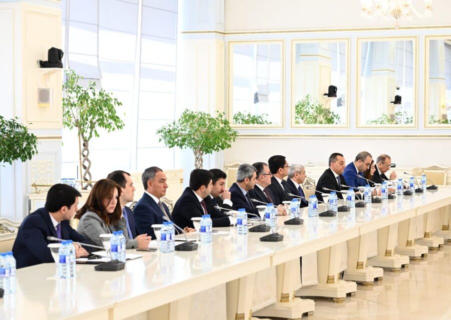 Məhkəmələrə 32 hakim təyin edilir - FOTOLAR