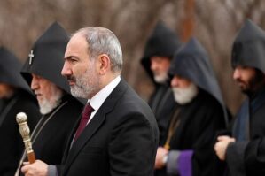 Paşinyan kilsənin rolunu aşağılamaq istəyir - Tatoyan