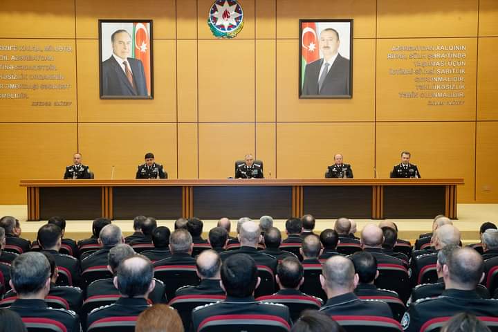 DTX heyəti Heydər Əliyevin 101 illiyi ilə bağlı Fəxri xiyabanı ziyarət etdi - FOTOLAR