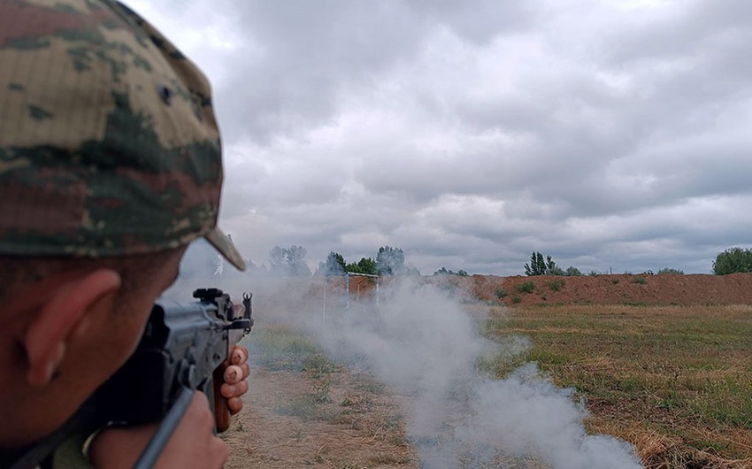 Hərbi vəzifəlilərin təlim toplanışı davam edir - VİDEO