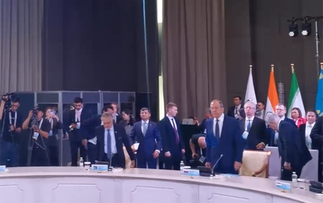 Astanada Rəisinin xatirəsini belə andılar - VİDEO 1 Astanada Rəisinin xatirəsini belə andılar - VİDEO