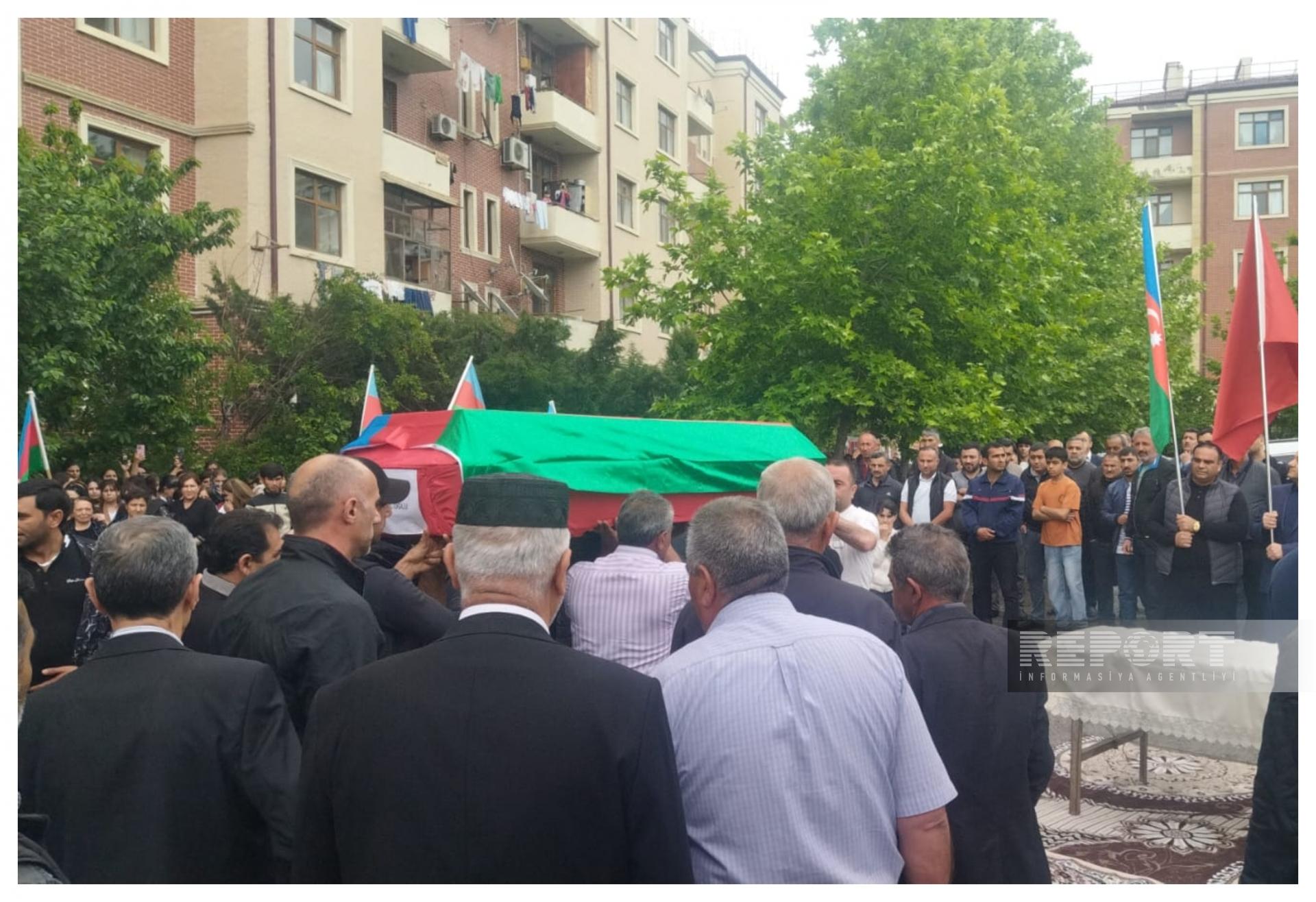 İtkin şəhidlərimiz dəfn olunur - FOTOLAR