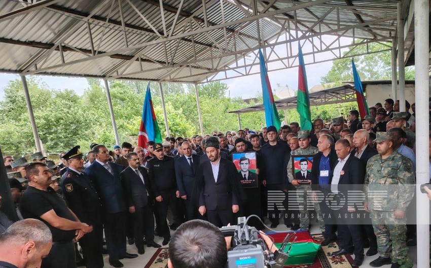 İtkin şəhidlərimiz dəfn olunur - FOTOLAR