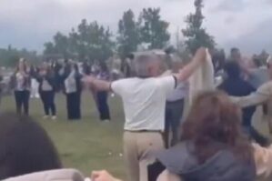 Şuşalılar Cıdır düzündə yallı getdi - VİDEO