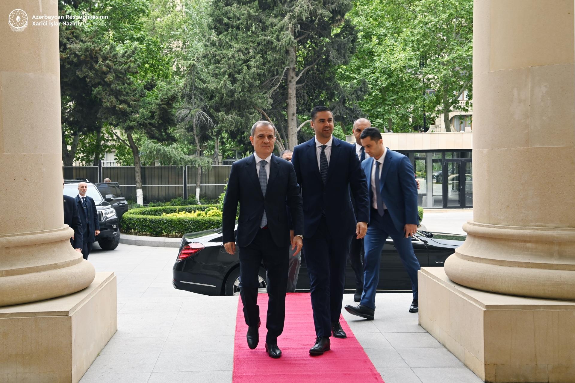 ATƏT sədri Ceyhun Bayramovla görüşdü - YENİLƏNİB