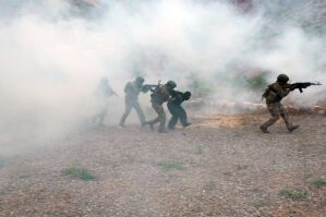 XTQ “düşmən”in vacib obyektlərini ələ keçirdi - VİDEO