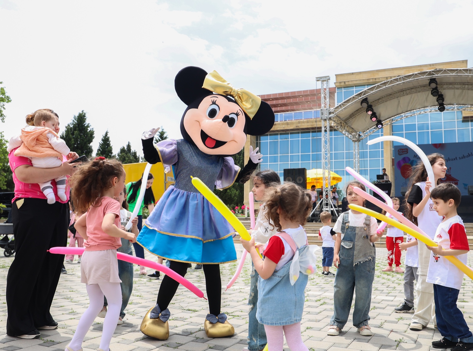 “Shokki Mokki” uşaqlar üçün Gəncədə festival təşkil etdi - FOTOLAR