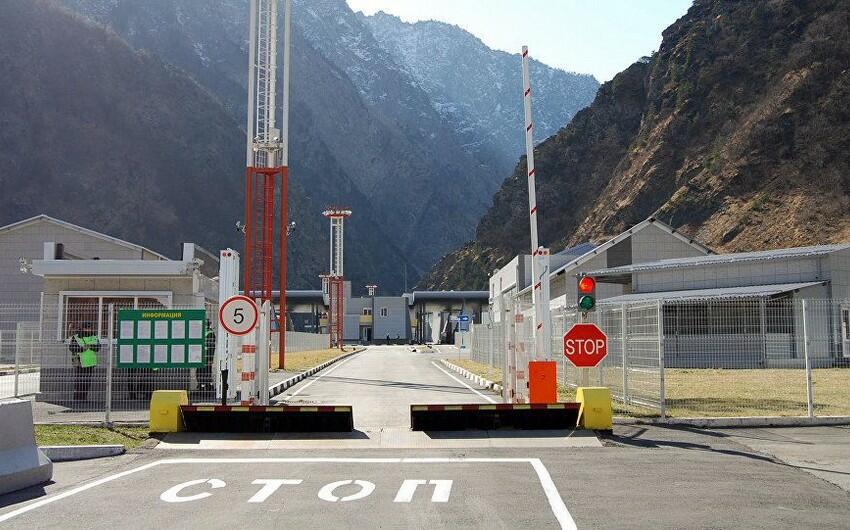 Quru sərhədləri ilə bağlı yeni xəbər: “Həmin vaxt açılacaq” 1 Quru sərhədləri ilə bağlı yeni xəbər: “Həmin vaxt açılacaq”