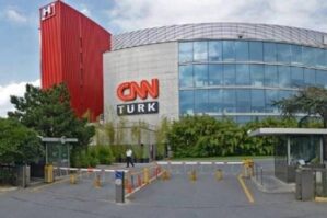 Gülənin malikanəsinin qarşısında jurnalistə sui-qəsd