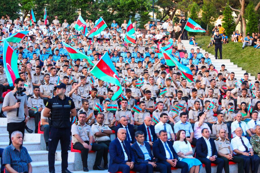 Xətai rayonunda Silahlı Qüvvələr Gününə həsr olunmuş konsert proqramı keçirilib - VİDEO 4 26f9d6a5280d4ae11b30b33c0d7dc65a