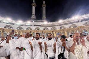 Həcc ziyarəti zamanı yüzlərlə zəvvar həlak oldu