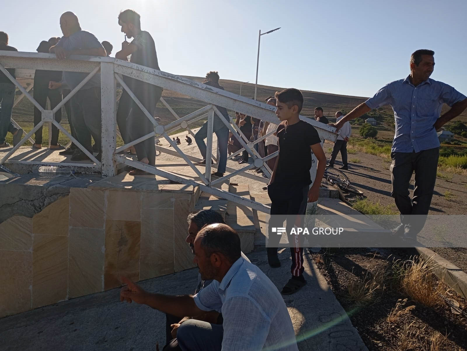 11 yaşlı Səmədin batdığını görən olsa da oradan uzaqlaşıb - Hadisə yerindən FOTOLAR