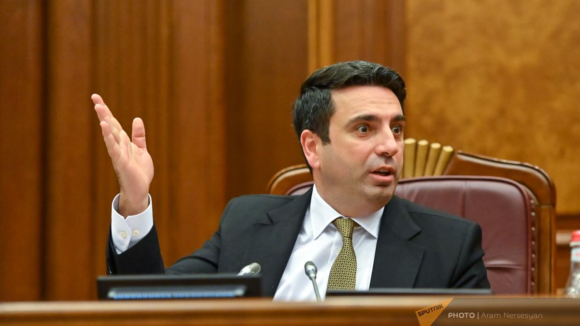 Paşinyan Bakıya səfərə gələcək? - Simonyan cavab verdi