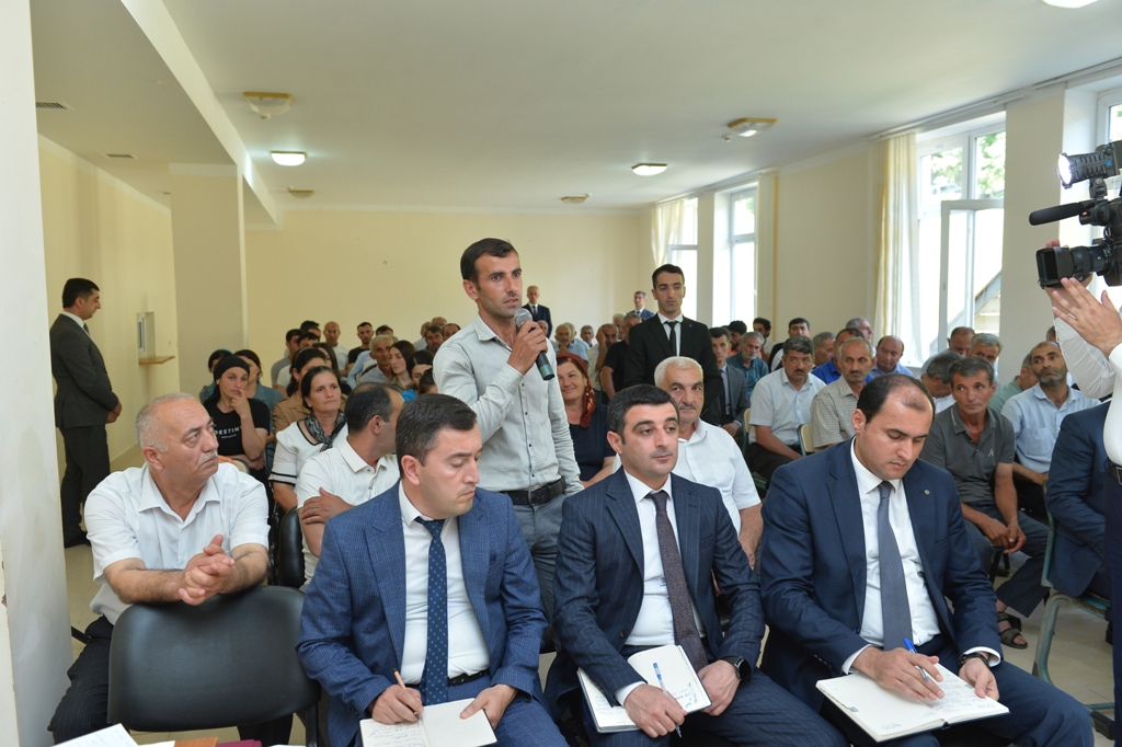 Bəliton sakinləri Taleh Qaraşovun səyyar görüşündən razı qaldılar - FOTOLAR