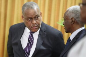 Haitinin baş naziri ölümdən döndü