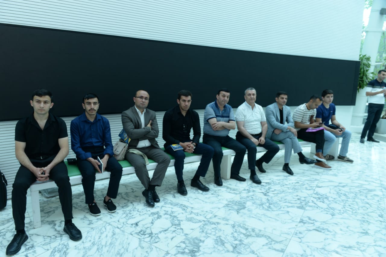 İntiqam Yaşarın "Adını çəkirəm" kitabı təqdim olundu - FOTOLAR