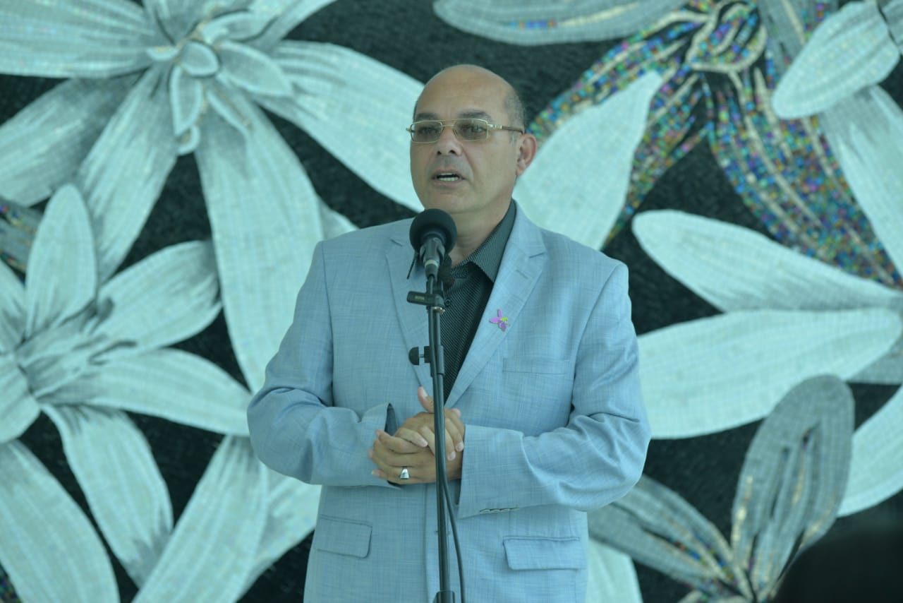 İntiqam Yaşarın "Adını çəkirəm" kitabı təqdim olundu - FOTOLAR